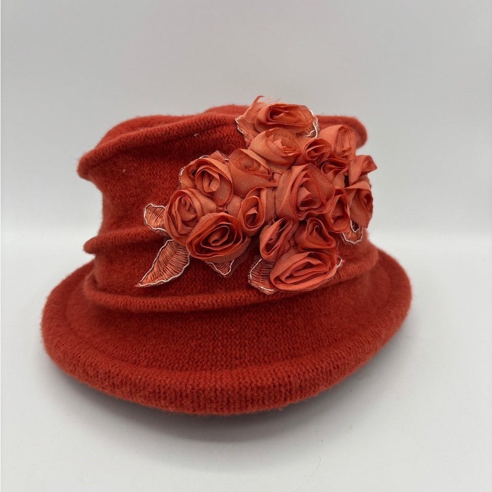 KaKyCo 100% Wool Cloche Bucket Red Orange Floral Women's Hat 57cm